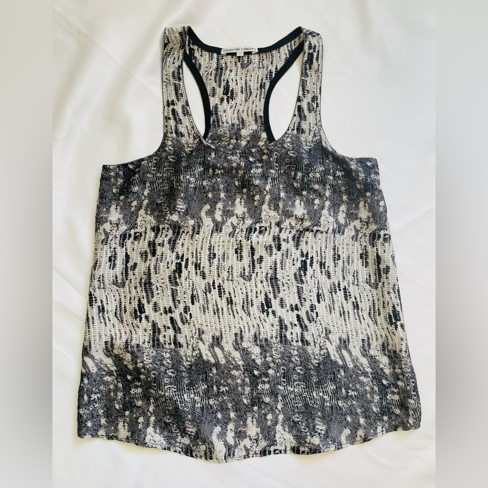 Collective Concepts Women's Racerback Tank Top size Medium